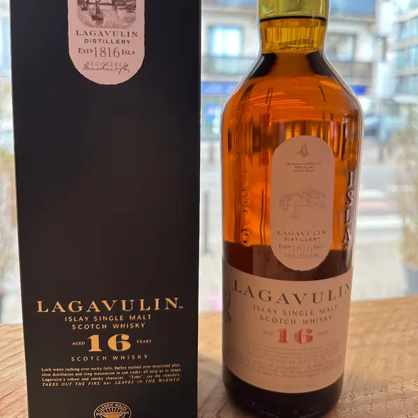 shakerz-cocktailbar-food - Lagavulin 16 Years Old 43%