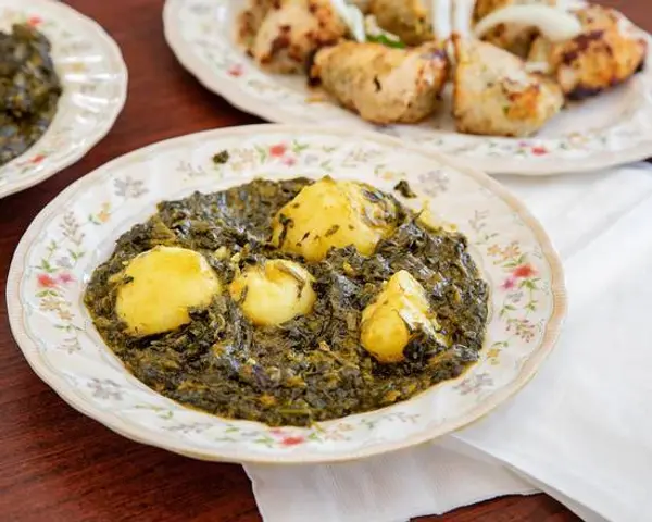 shalimar-restaurant - Vegetarian Palak Aloo Methi