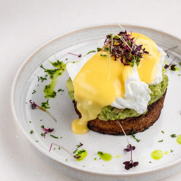 sharing-is-caring-the-house - Eggs Benedict