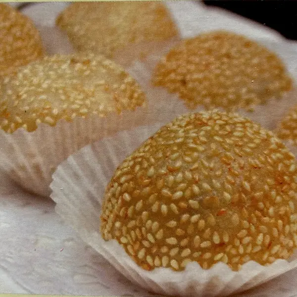 skyview-noodle-tea - Z2 炸芝麻球 Fried Sesame Balls (8Pcs)