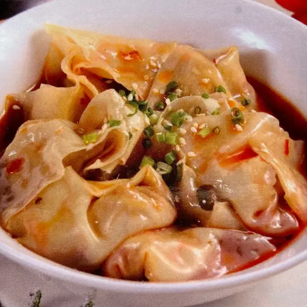 skyview-noodle-tea - Wontons C11 en aceite rojo (8 piezas)