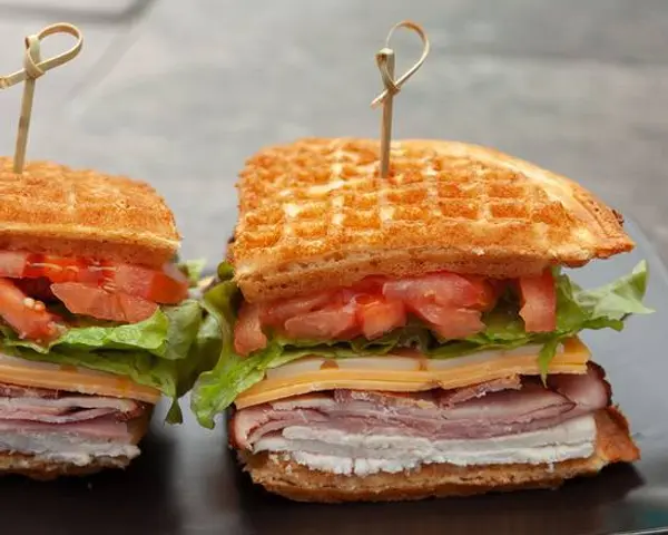 smaaken-waffle-sandwiches - Club