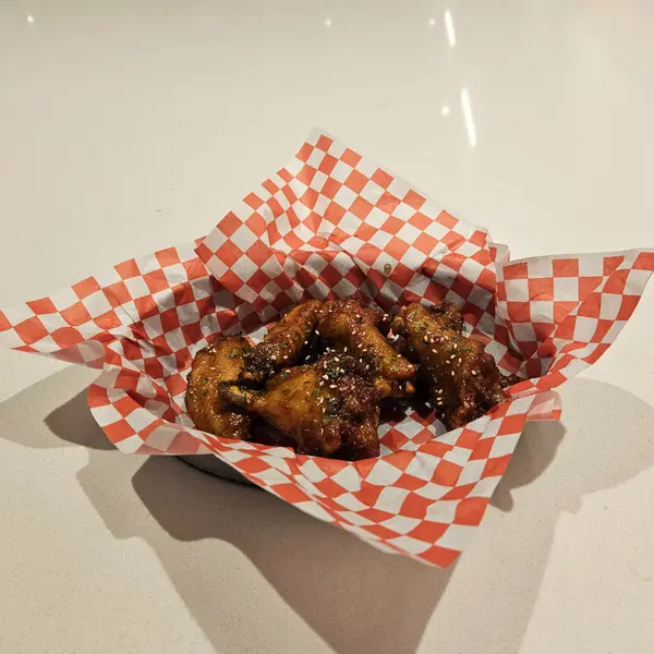 soh-grill-house - Garlic Soy Wings