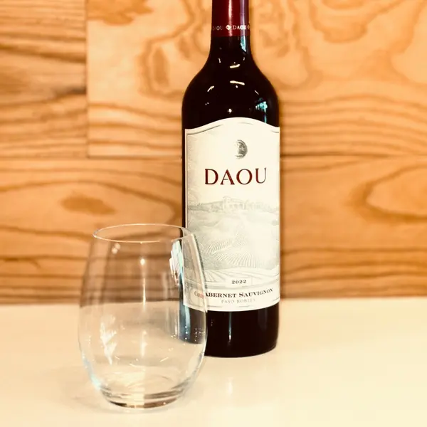 soh-grill-house - Daou Winery Cabernet Sauvignon