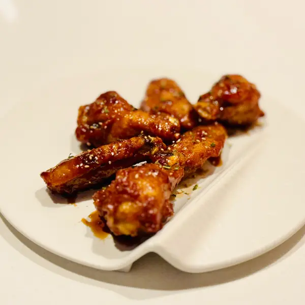 soh-grill-house - Garlic Soy Wings