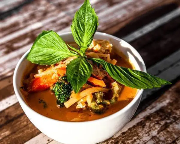 somtum-thai-kitchen - Red Curry