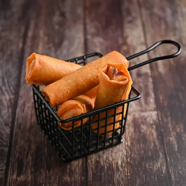 somtum-thai-kitchen - Crispy Veggie Eggrolls