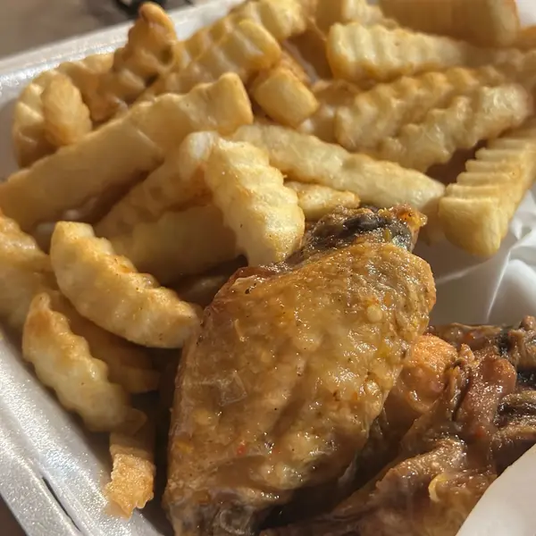 spices-caribbean-restaurant-bar - Hot Wings & Fries