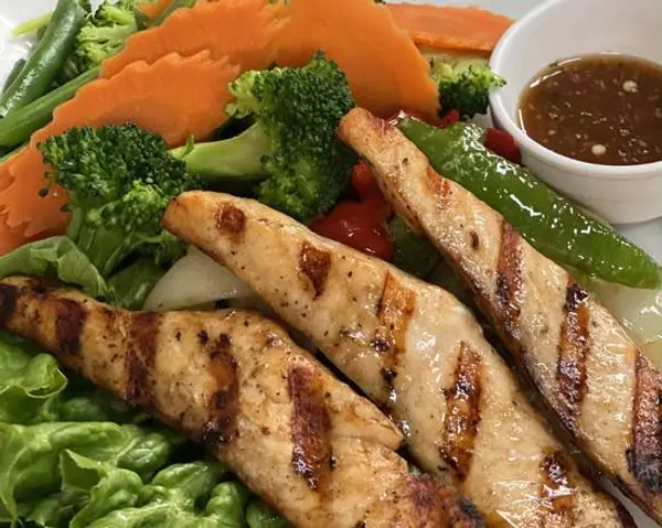 sri-thai-cuisine - 44. Grilled Salmon