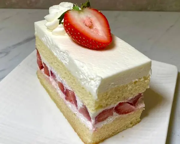 stella-pastry-cafe - Strawberry Shortcake