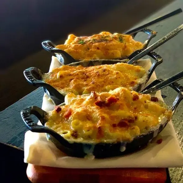 stk-steakhouse - Mac & Cheese Trio