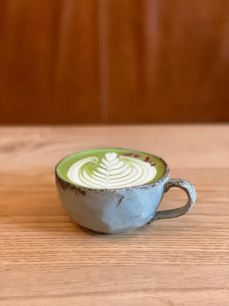 stonemill-matcha - TO Rose Matcha Latte