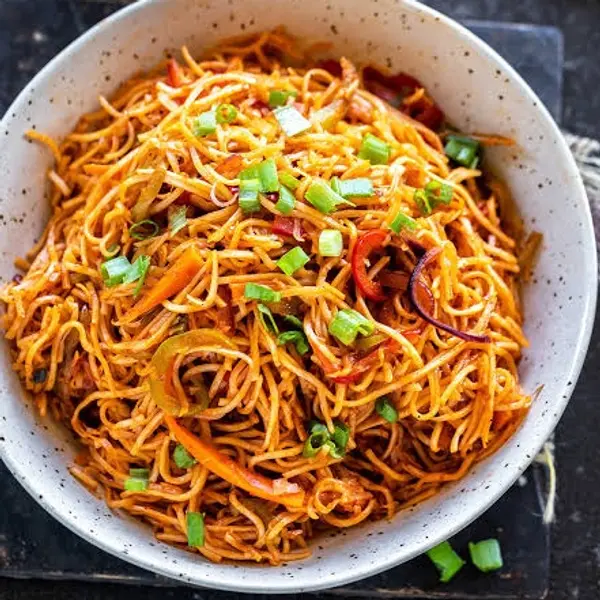streetbites - Schezwan noodles