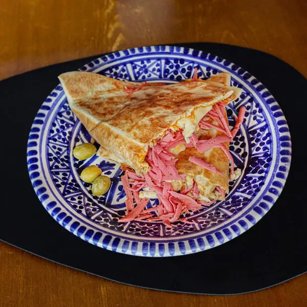 sultana-tunisian-restaurant - Chapati Mahdia Salami