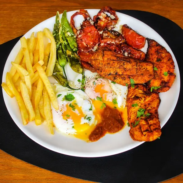 sultana-tunisian-restaurant - Mokli Escalope Plate