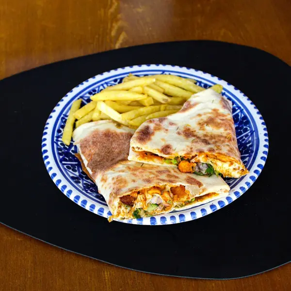 sultana-tunisian-restaurant - Makloub Escalope