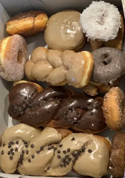 superior-donuts - Medium (1 Dozen)