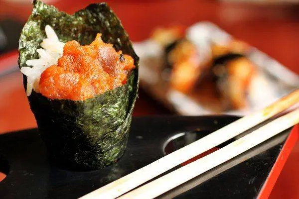 sushi-uma-inc - Spicy Tuna Hand Roll