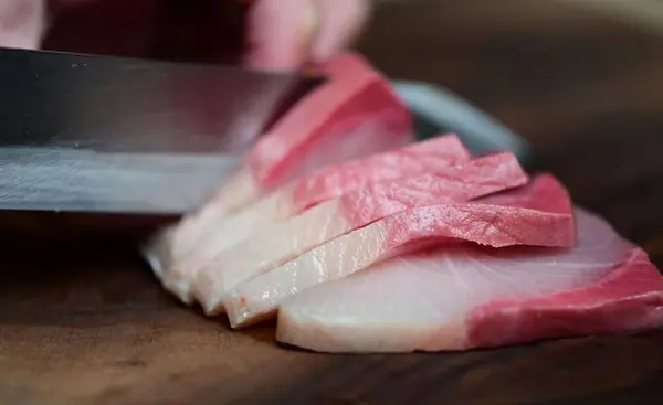 sushi-uma-inc - Hamachi Sashimi