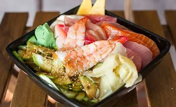 sushi-uma-inc - Chirashi (Assorted Sashimi Over Rice)