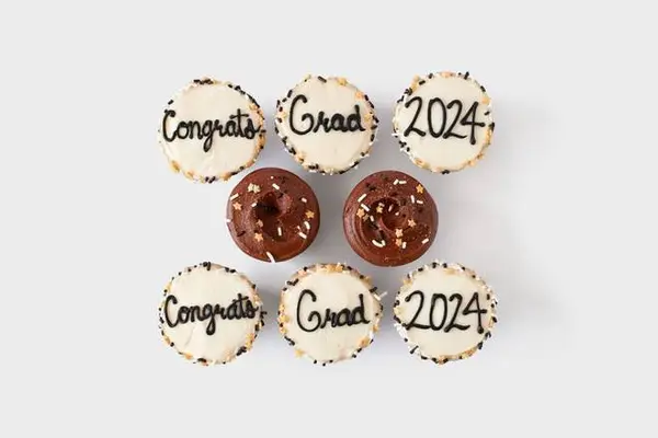 susiecakes - Congrats Grad Cupcake 8-box