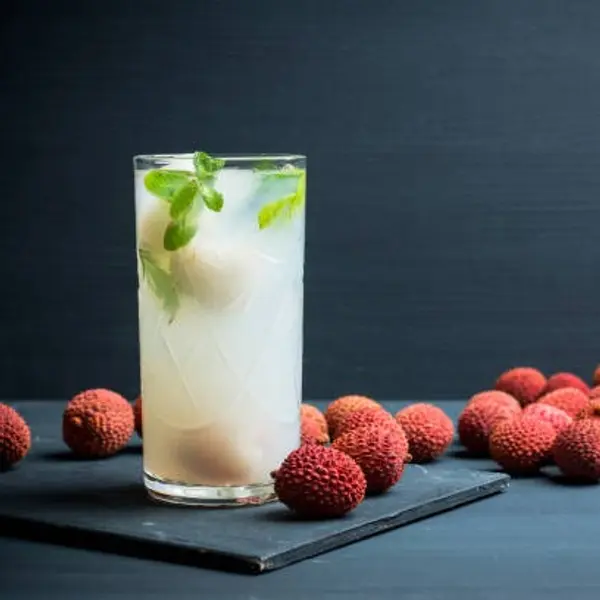 suto-cafe-dommasandra - LYCHEE FIZZ MOJITO
