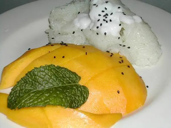 sweet-basil-thai-cuisine - Mango Sticky Rice