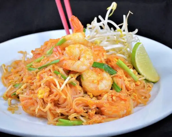 sweet-basil-thai-cuisine - #25 Pad Thai