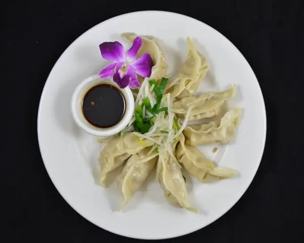 sweet-basil-thai-cuisine - Steam Dumpling Veggatlian