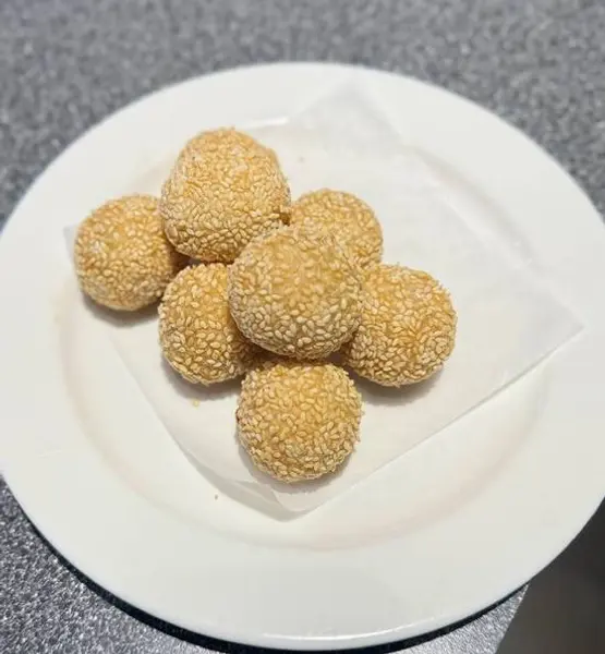 sweet-basil-thai-cuisine - Sesame Ball (8)