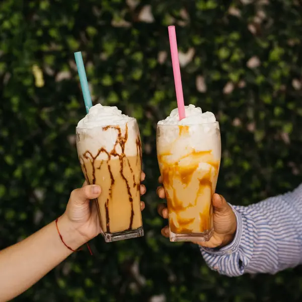 sweet-vibes - Caramel or chocolate frappe