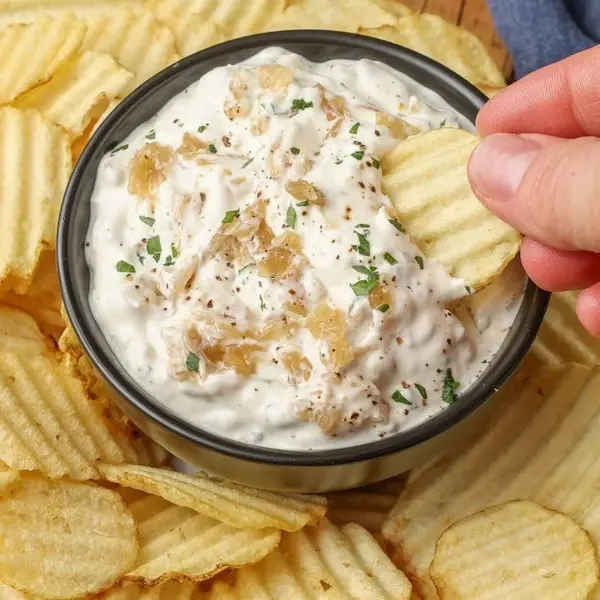 symphony-restaurant - Onion dip & chips