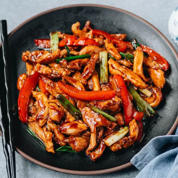 tabuk-sizzling-restaurant - دجاج صيني بصوص الثوم