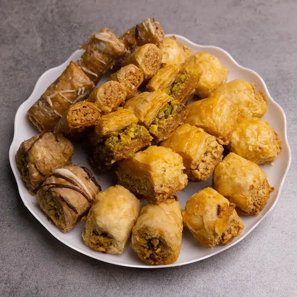 tahani-cafe-sweets - Baklava Plate