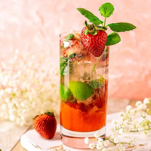 tahani-cafe-sweets - Strawberry Mojito