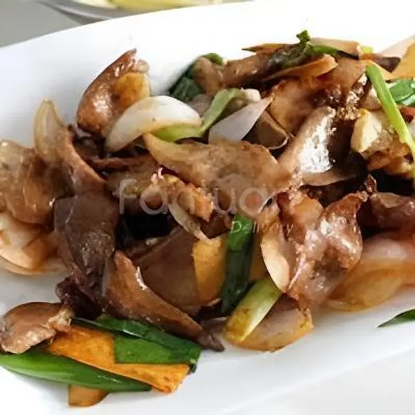 taishan-restaurant - Stir-Fried Pork Tongue with Ginger姜葱炒猪脷