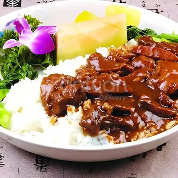 taishan-restaurant - Braised Beef Stew Over Rice牛腩饭