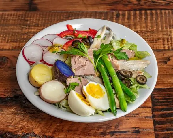 tajines-morrocan-restaurant - Niçoise Salad