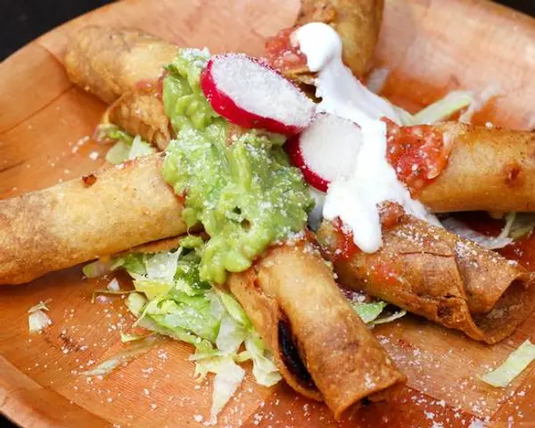 taqueria-cazadores - Taquitos Fritos