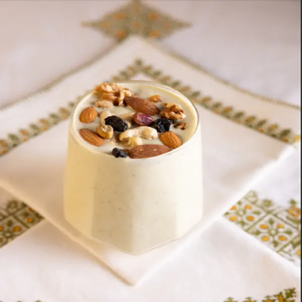 the-chill-lounge - ميلك شيك أفوكادو مع مكسرات
