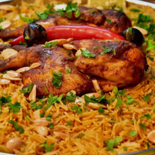 the-chill-lounge - أرز كبسة مع الدجاج المشوي