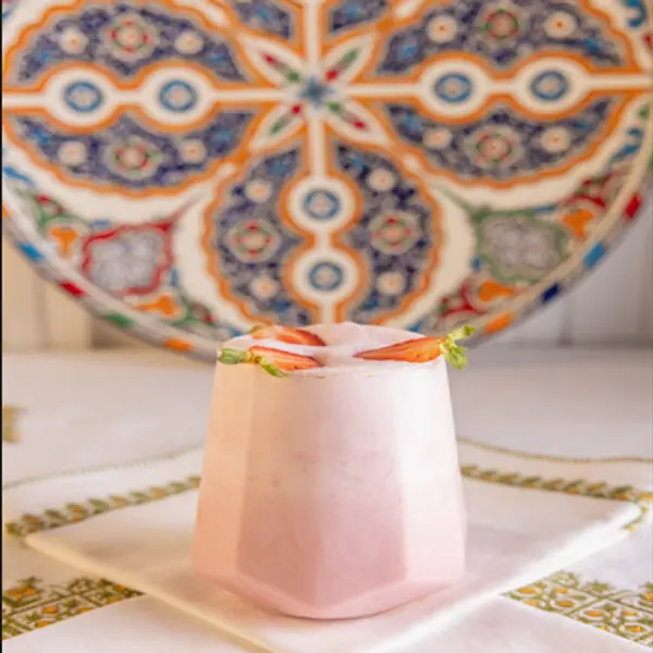 the-chill-lounge - ميلك شيك فراولة