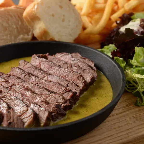 the-chill-lounge - رائح لحم ستيك