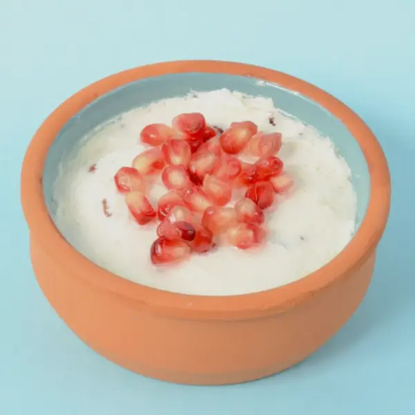 the-chill-lounge - لبنة مع الرمان