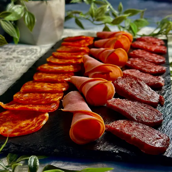 the-cloud-shisha-bar-dinner - МЕЗЕТА МИКС