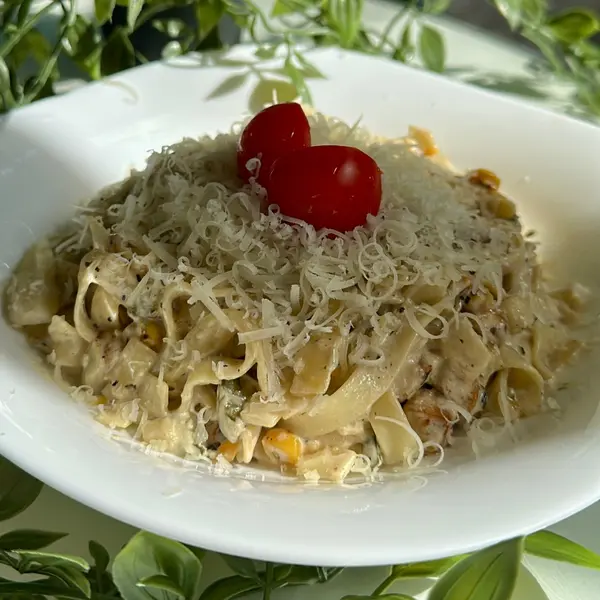 the-cloud-shisha-bar-dinner - CHICKEN TAGLIATELLI