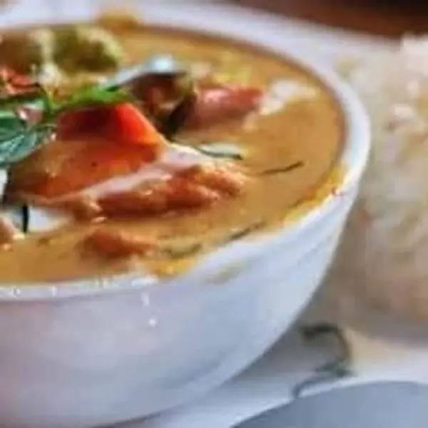 the-coconut-on-t - Pumpkin Red Curry