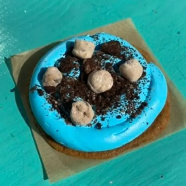 the-cookie-dough-cafe - Frosted Cookie Monster Cookie