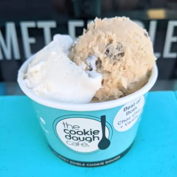 the-cookie-dough-cafe - Best Of Both Choc Chip Vanilla