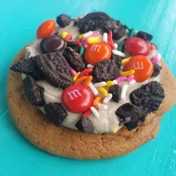 the-cookie-dough-cafe - Frosted Everything Cookie